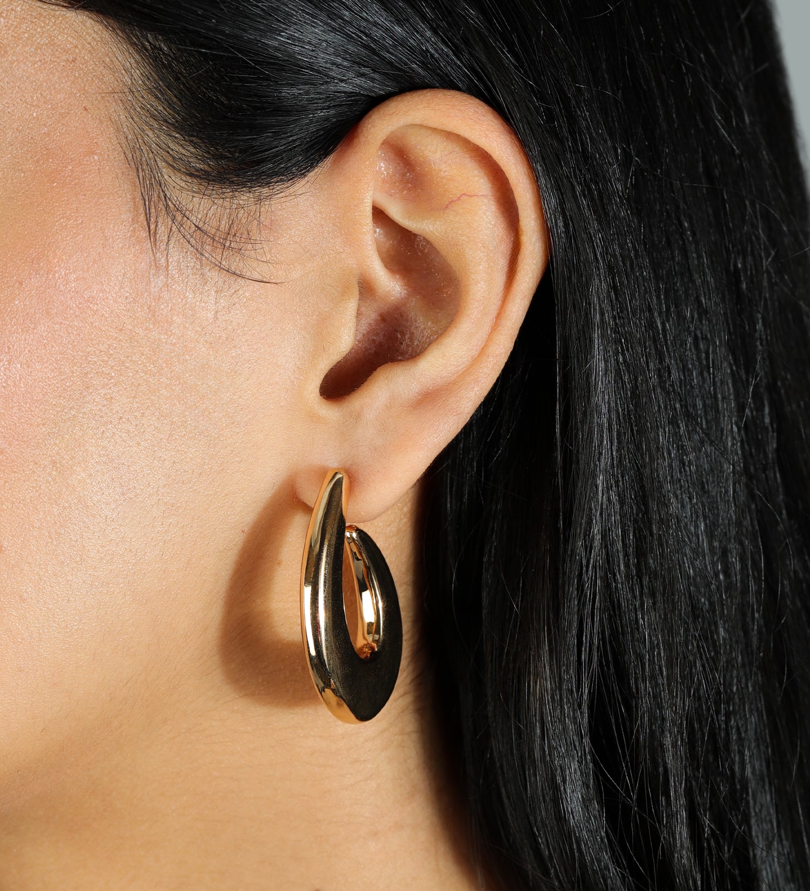 Flat Hook Hoops 18k Gold Plated