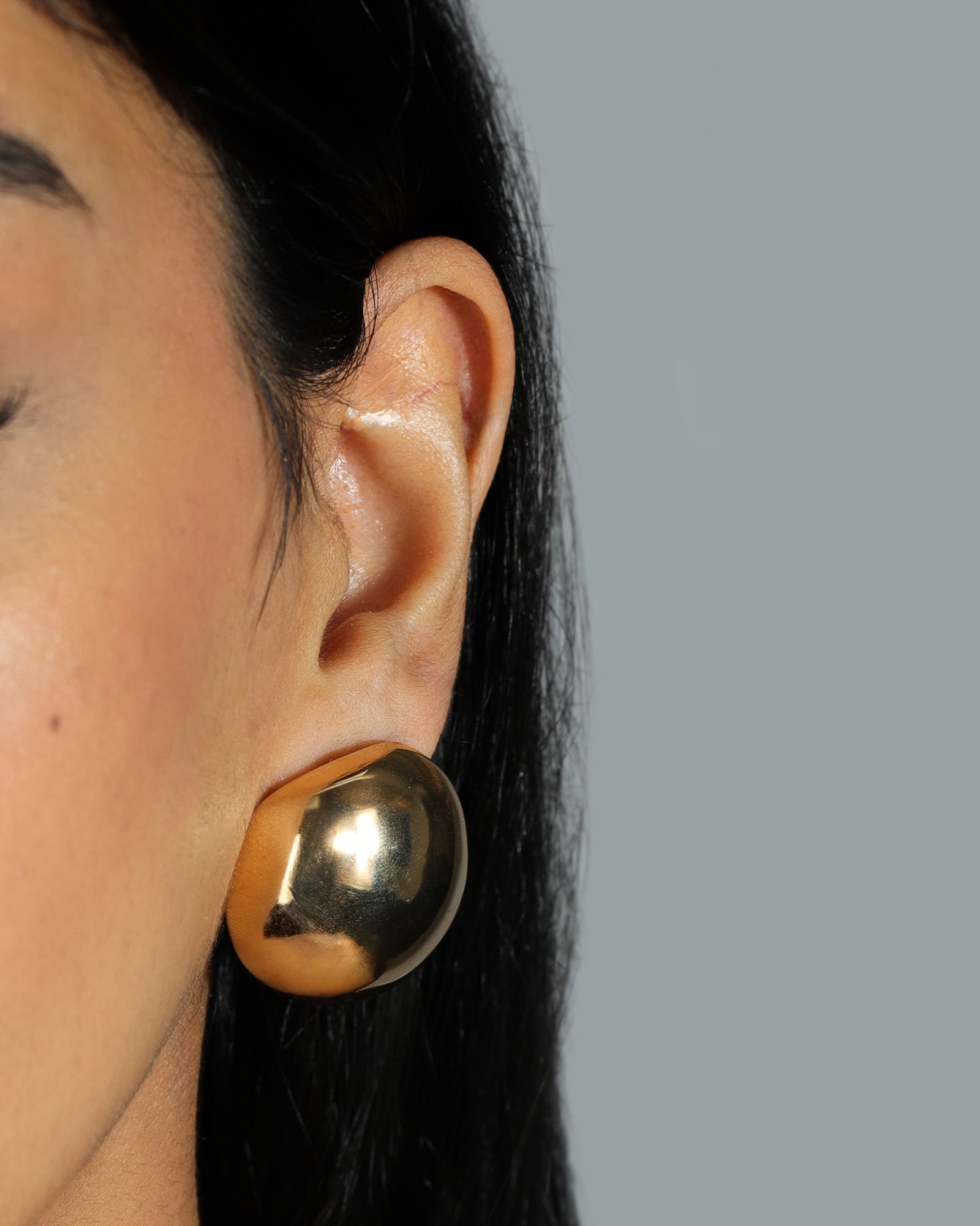 XL Dome Studs 18k Gold Plated