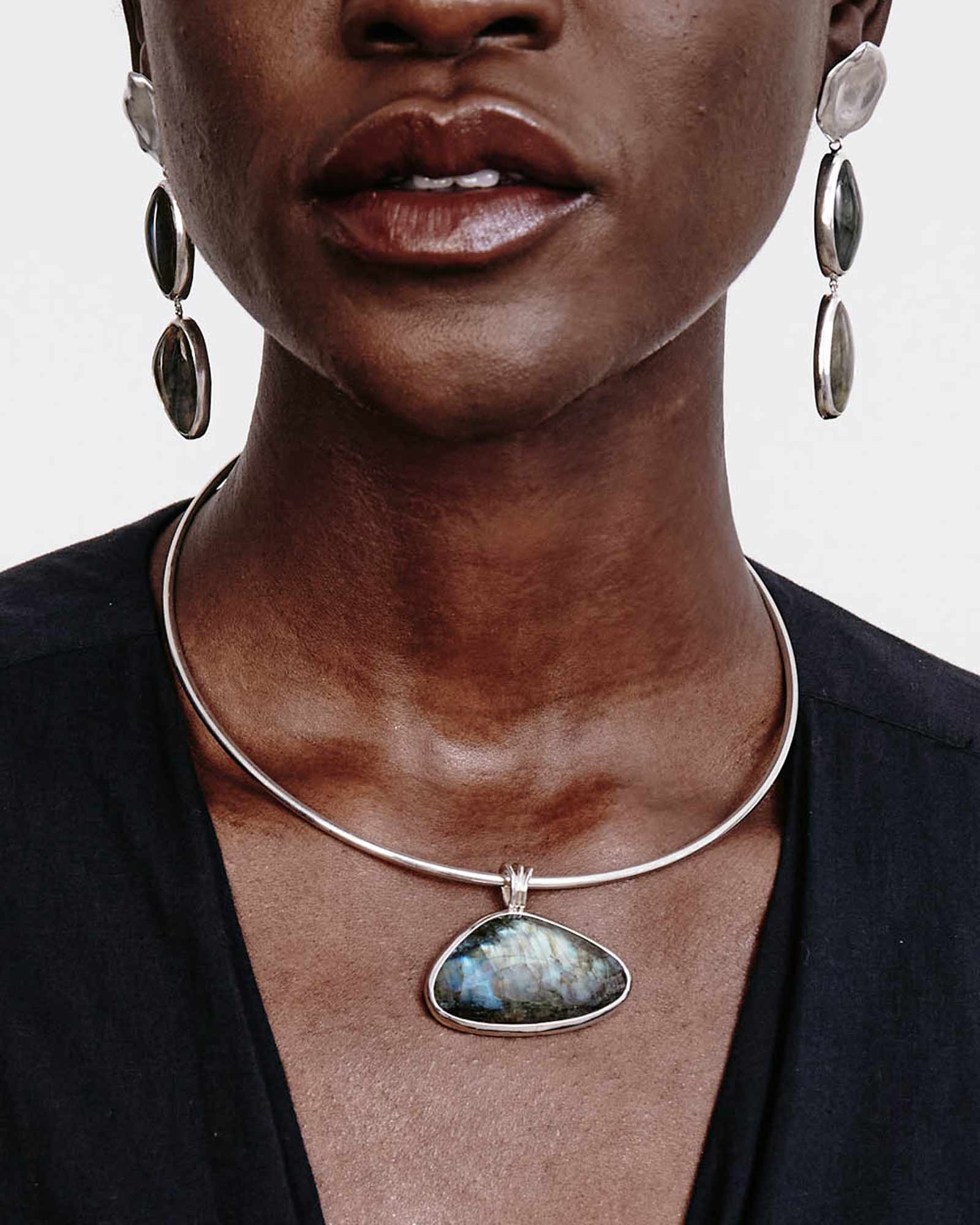 Yasmine Collar Necklace Silver Plated, Labradorite