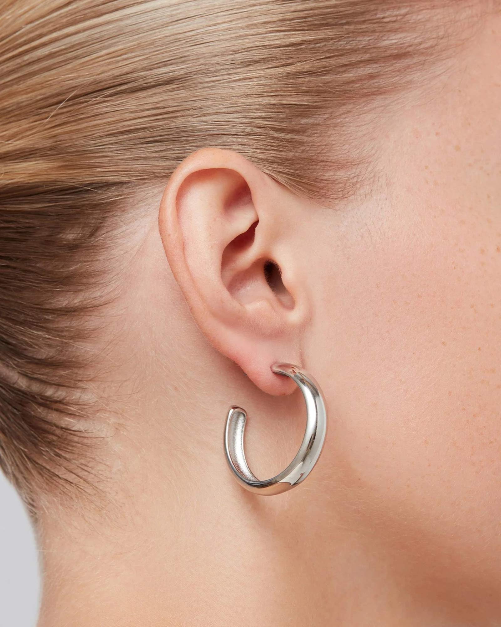 Staple Hoop Earrings - Large Rhodium Ion Plated