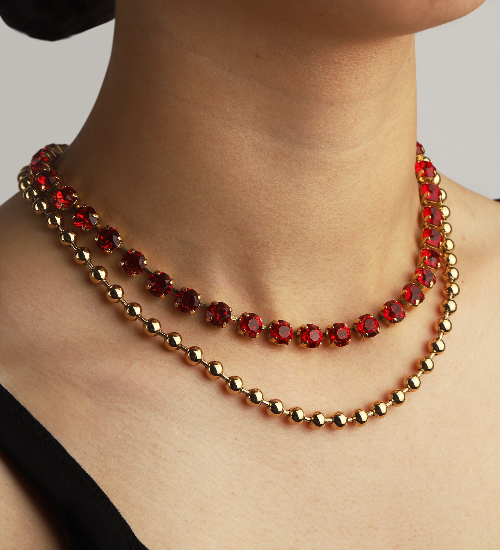 Oakland Necklace Antique Gold-plated Brass, Red Crystal