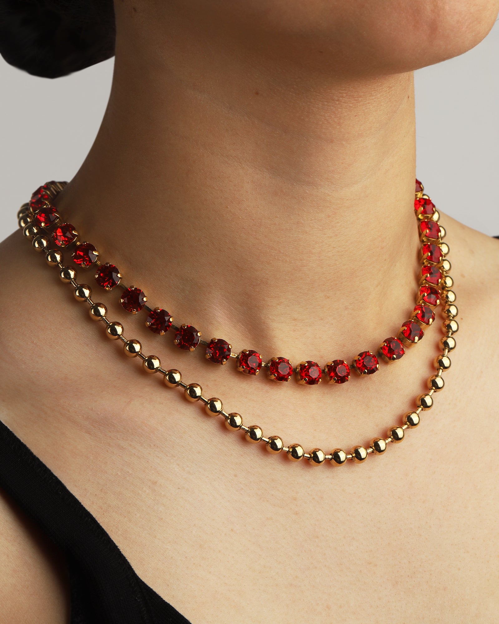 Oakland Necklace Antique Gold-plated Brass, Red Crystal