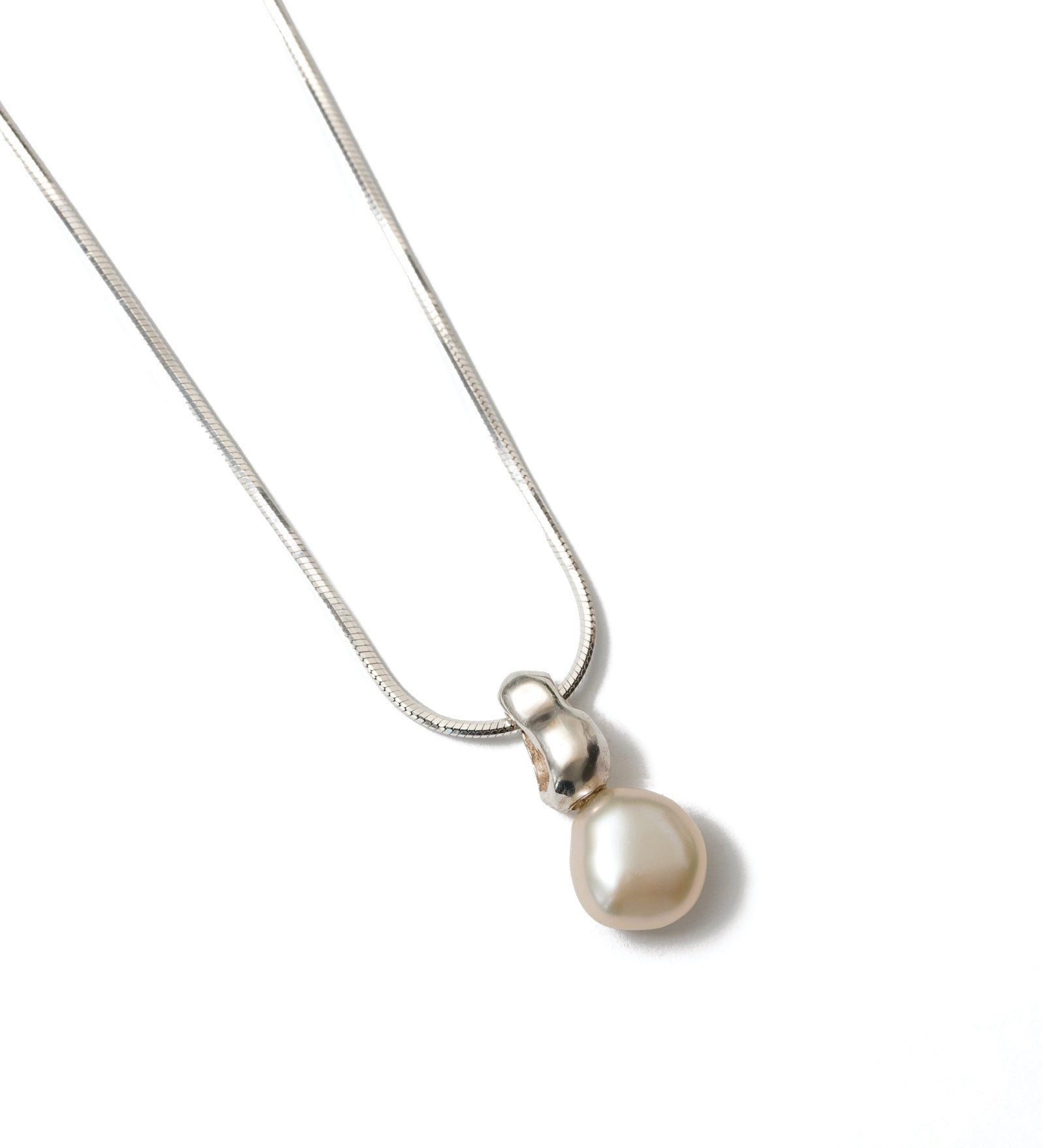 Emmy Necklace Sterling Silver, White Pearl