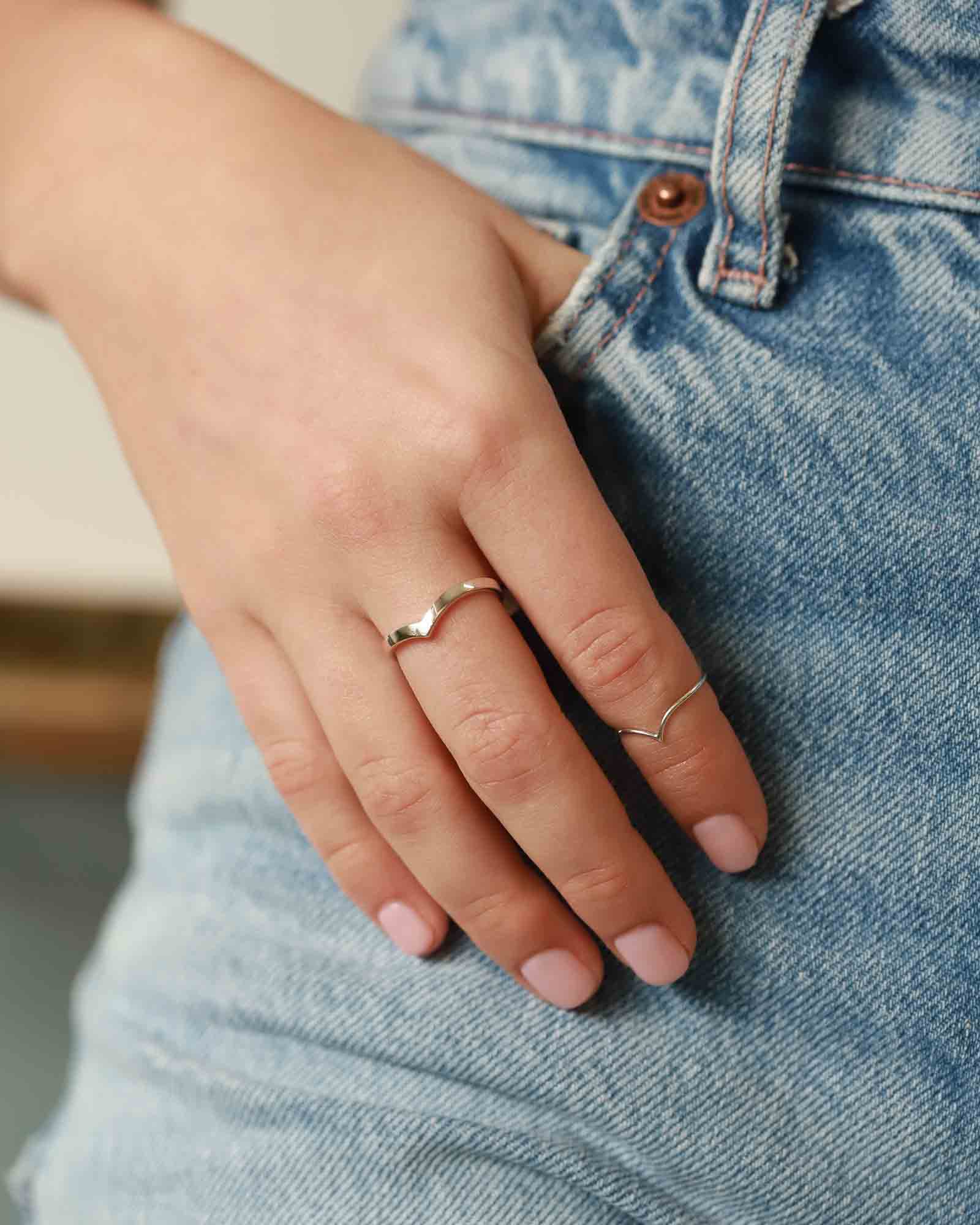 Tashi-Chevron Thin Midi Ring-Rings-Blue Ruby Jewellery-Vancouver Canada