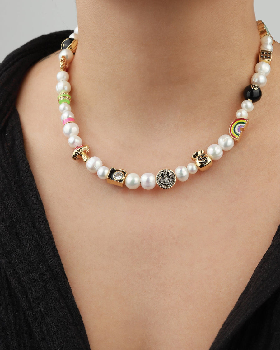 Famous pearl store necklaces